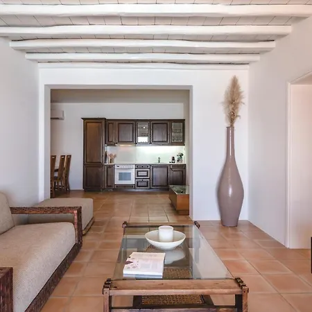 Malou - 4 Bdrm Sea & Sunset View - Mg Villas *