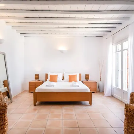 Malou - 4 Bdrm Sea & Sunset View - Mg Villas *