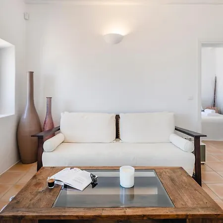 Malou - 4 Bdrm Sea & Sunset View - Mg Villas Villa